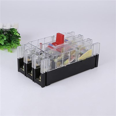 Модельний автоматичний вимикач